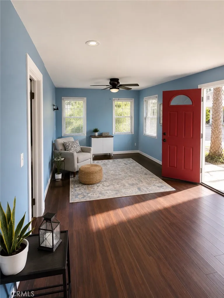 800 Hobart Los Angeles, CA 90029