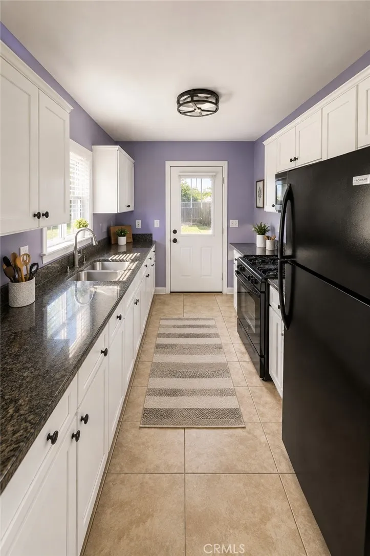 800 Hobart Los Angeles, CA 90029