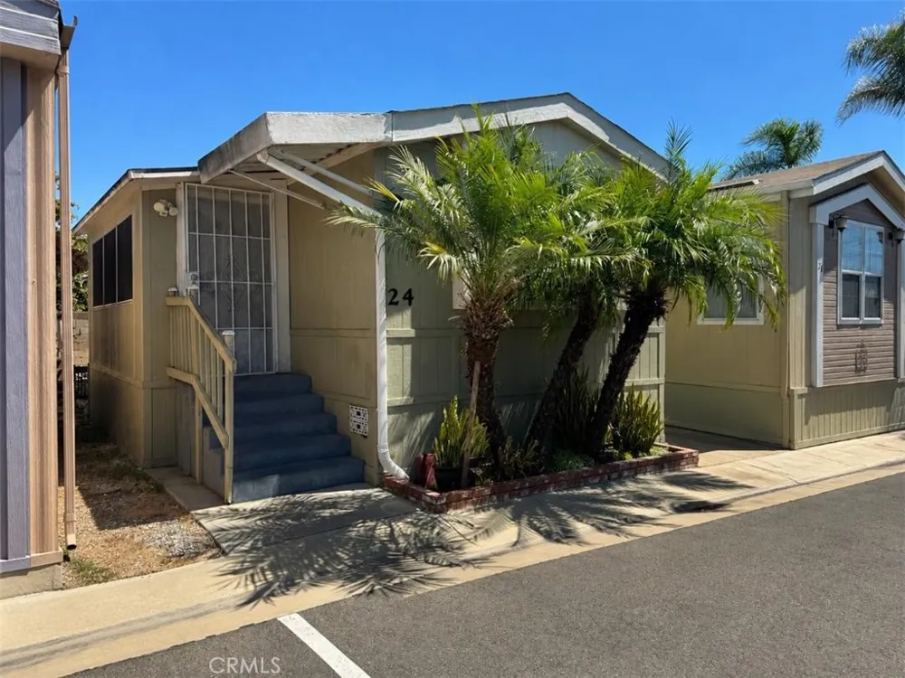 17820 Lakewood Boulevard #24 Bellflower, CA 90703