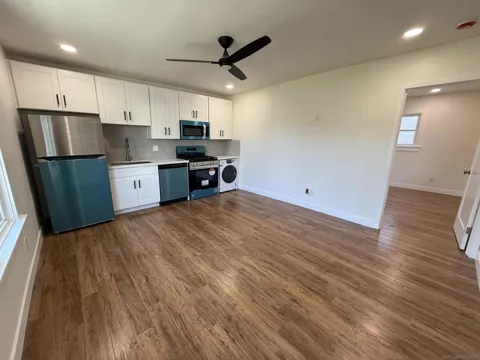 312 Brookes Ave #2