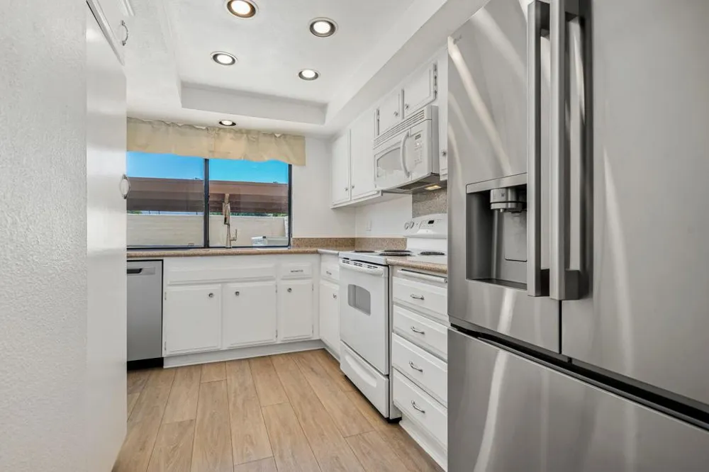 2338 Los Patos Drive Palm Springs, CA 92264