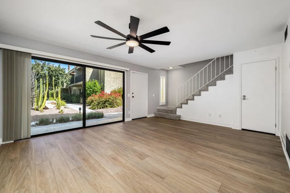 2338 Los Patos Drive Palm Springs, CA 92264