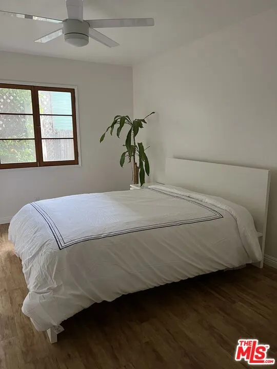 639 Navy Street #B Santa Monica, CA 90405