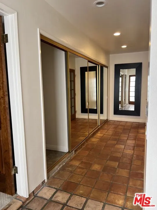 639 Navy Street #B Santa Monica, CA 90405