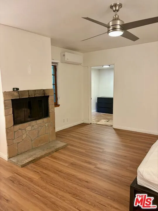 639 Navy Street #B Santa Monica, CA 90405