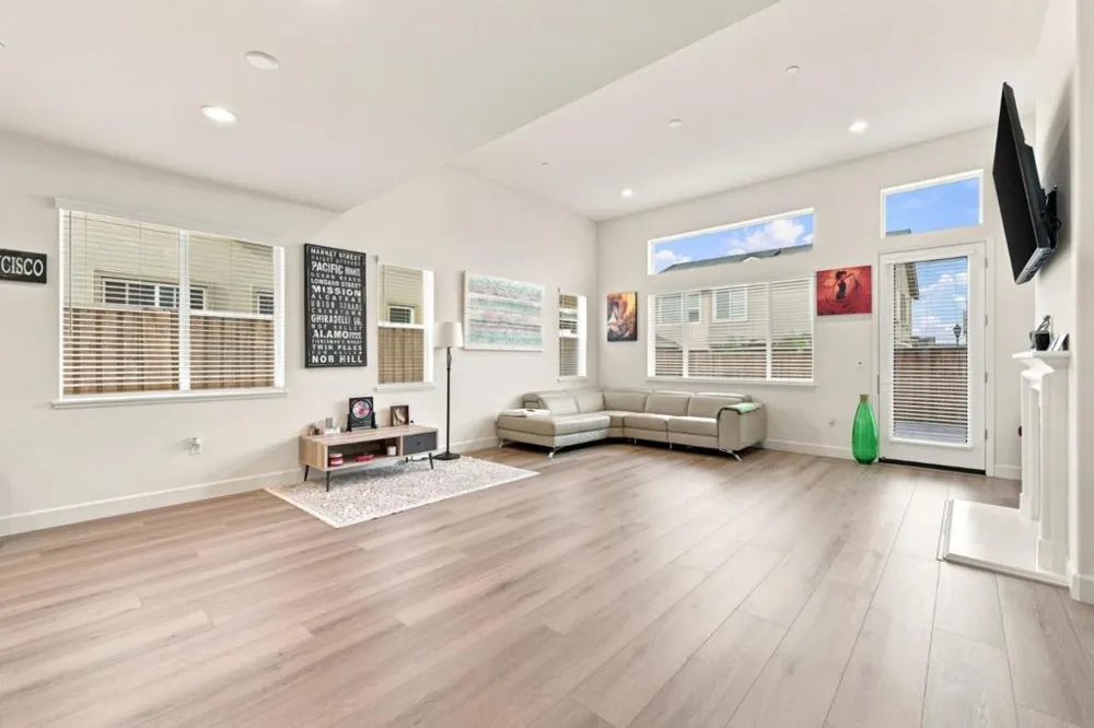 20 Grapevine Court Oakley, CA 94561
