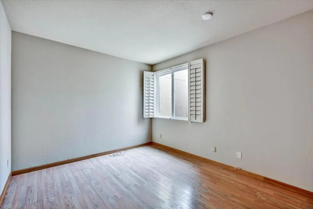 30 Lorton Avenue #303 Burlingame, CA 94010