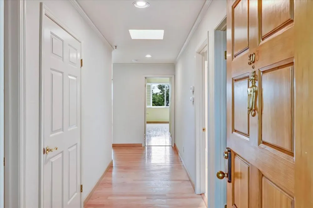 30 Lorton Avenue #303 Burlingame, CA 94010