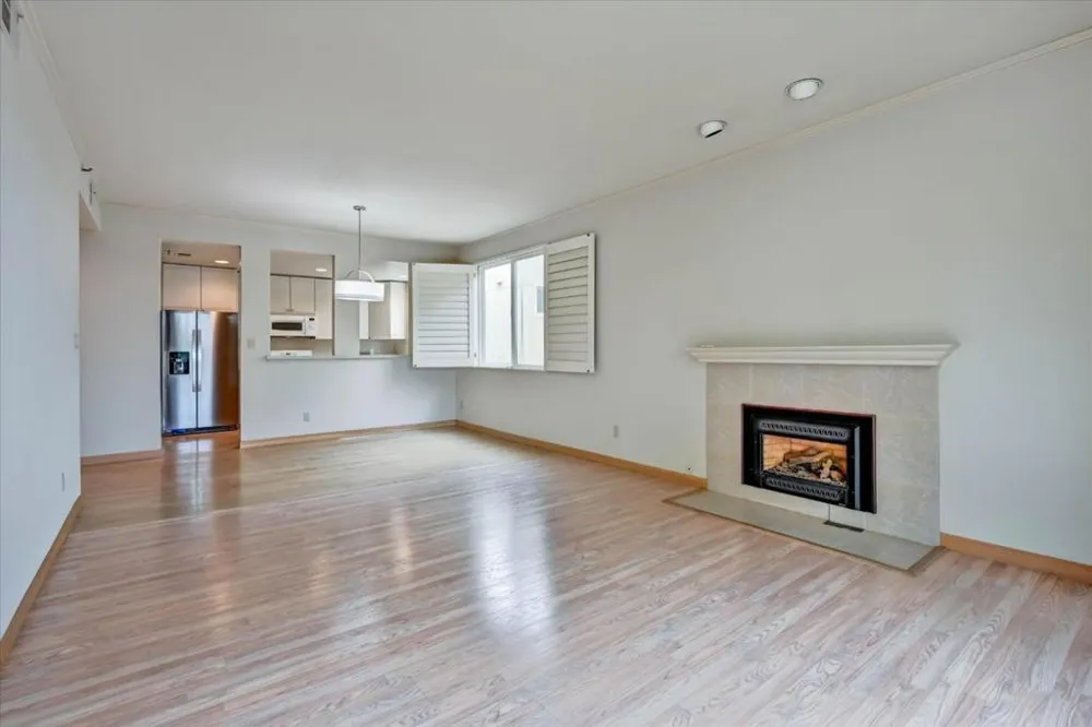 30 Lorton Avenue #303 Burlingame, CA 94010