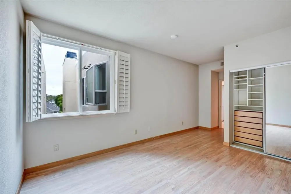 30 Lorton Avenue #303 Burlingame, CA 94010