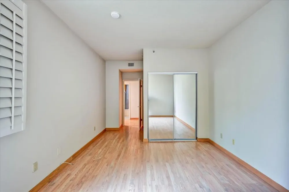 30 Lorton Avenue #303 Burlingame, CA 94010