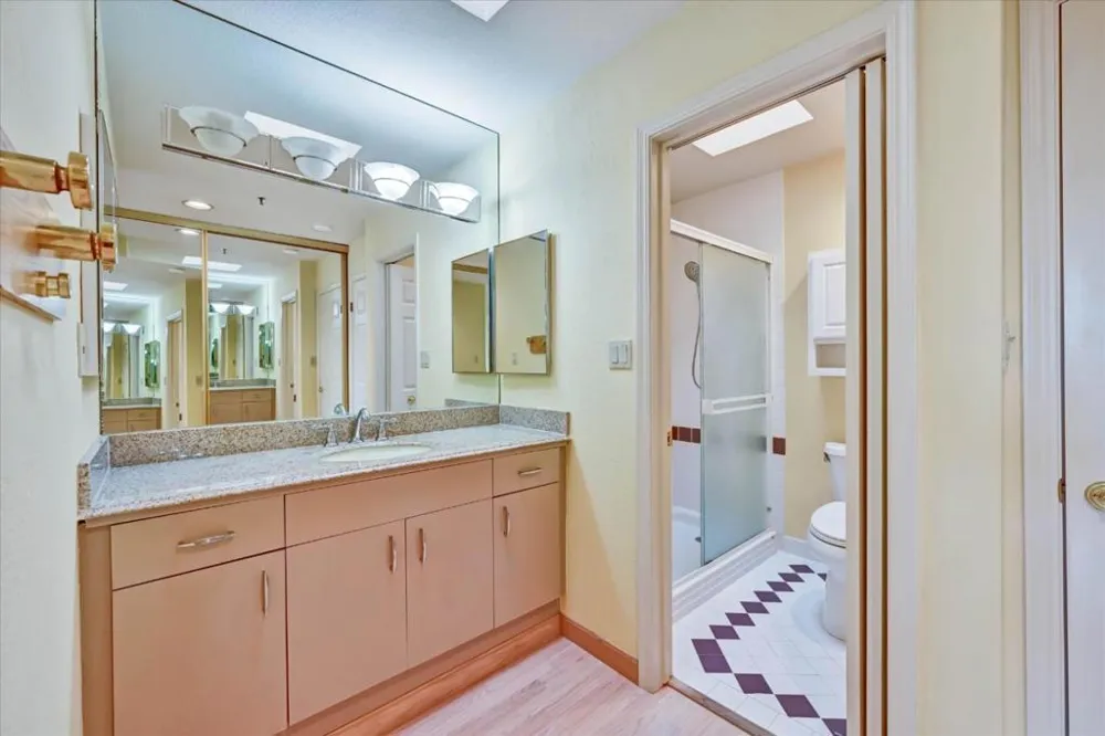 30 Lorton Avenue #303 Burlingame, CA 94010