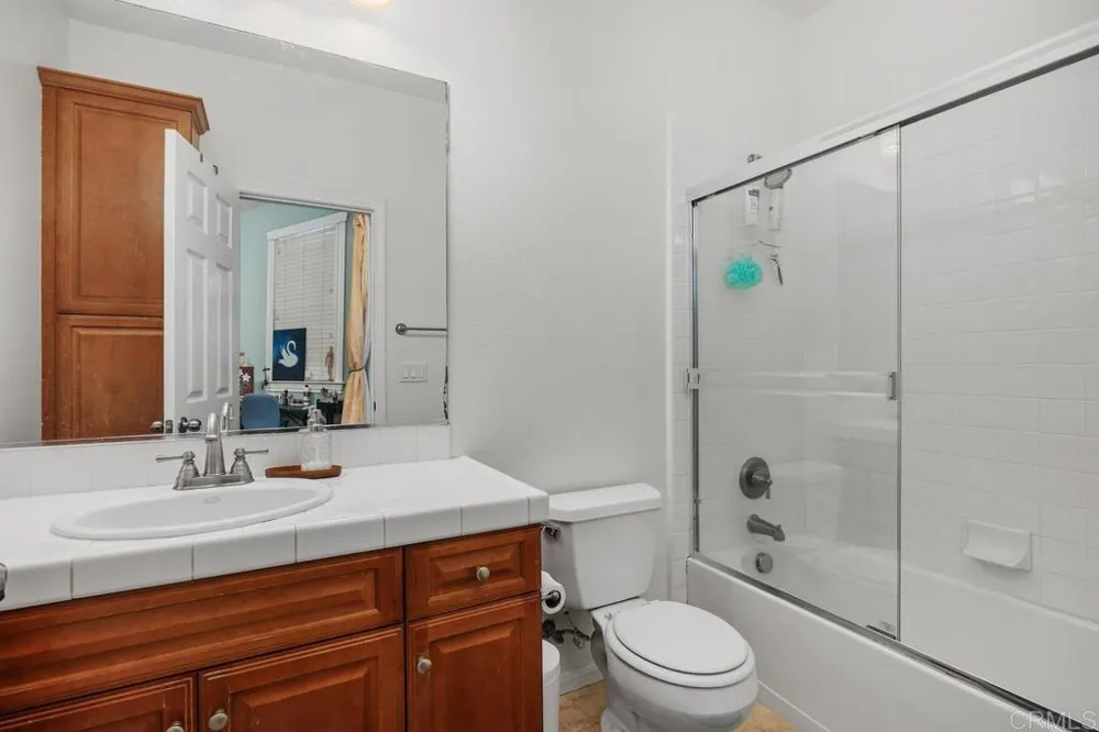 2653 Fallsview Rd San Marcos, CA 92078