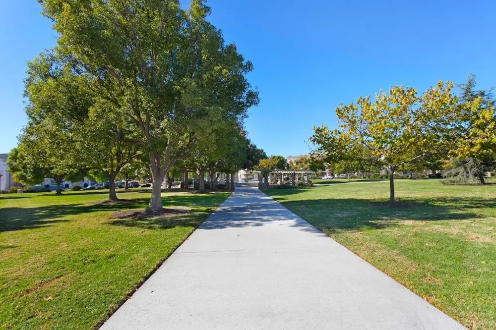 2653 Fallsview Rd San Marcos, CA 92078