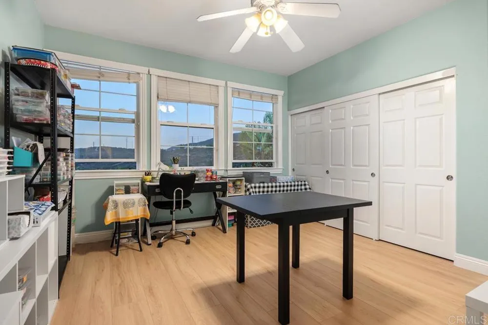2653 Fallsview Rd San Marcos, CA 92078