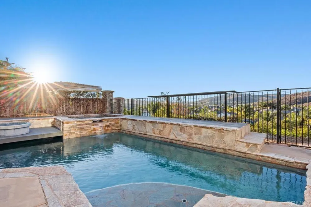 2653 Fallsview Rd San Marcos, CA 92078