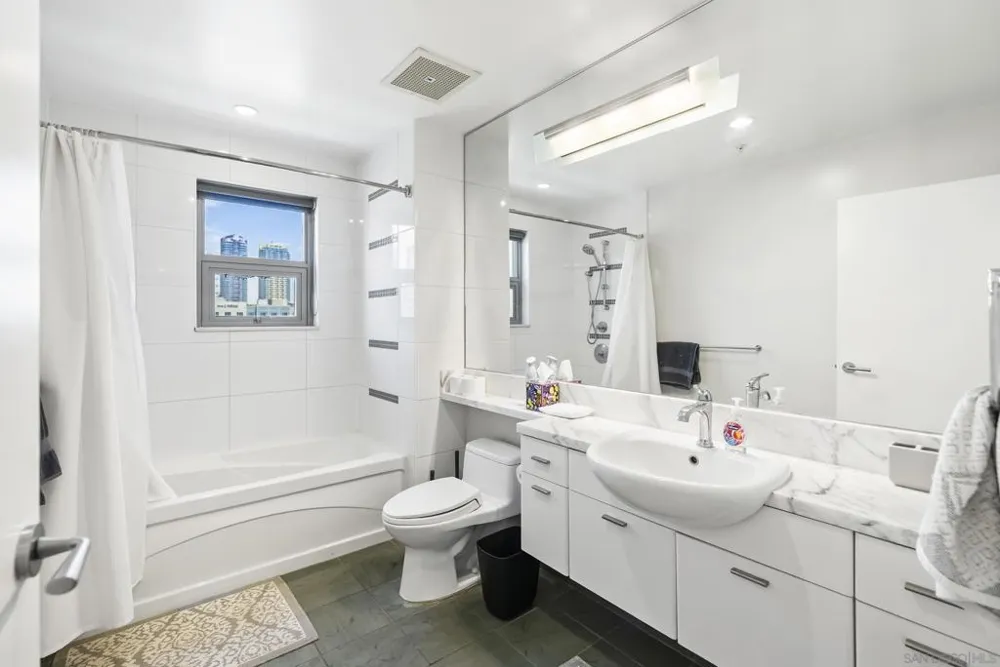 575 6th #1004 San Diego, CA 92101