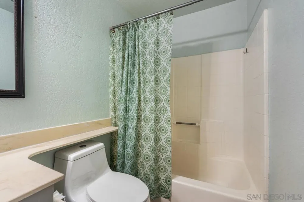 1009 S Sunshine #D El Cajon, CA 92020