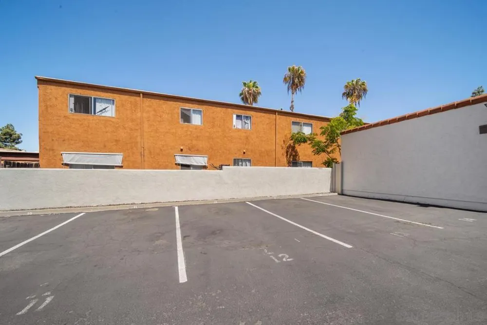 1009 S Sunshine #D El Cajon, CA 92020