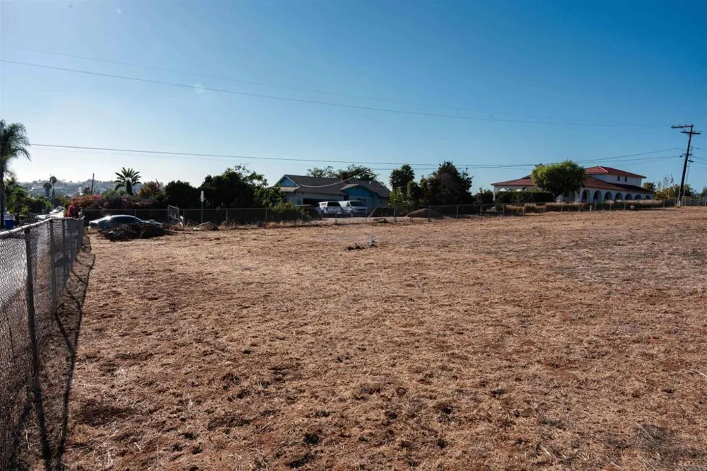Arcadia Avenue Vista, CA 92084
