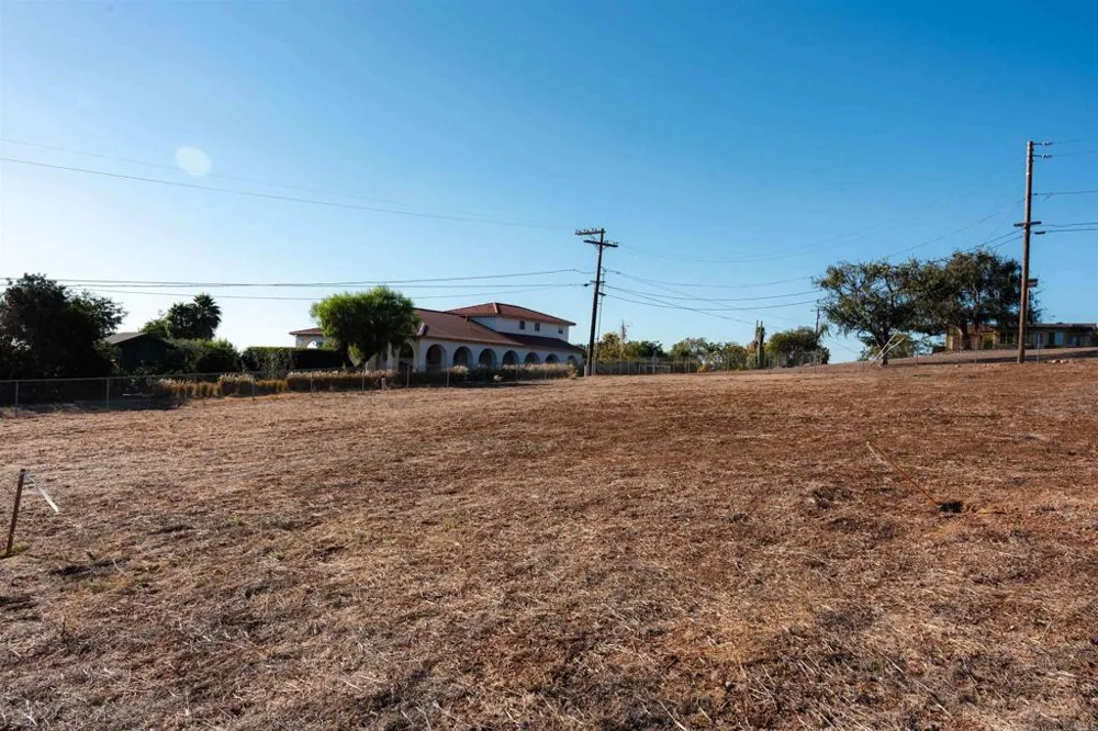 Arcadia Avenue Vista, CA 92084