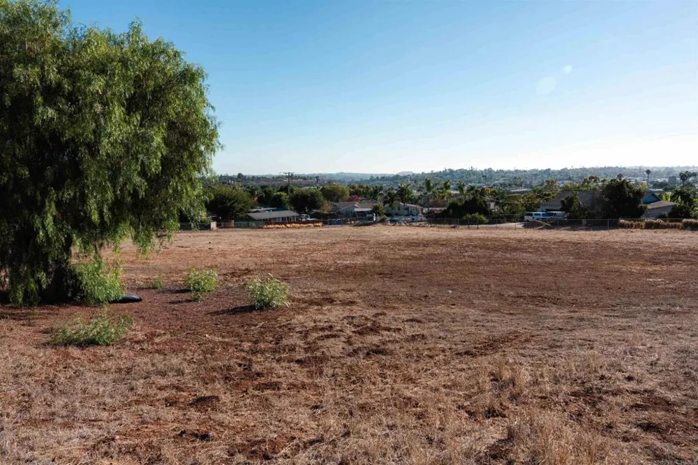 Arcadia Avenue Vista, CA 92084