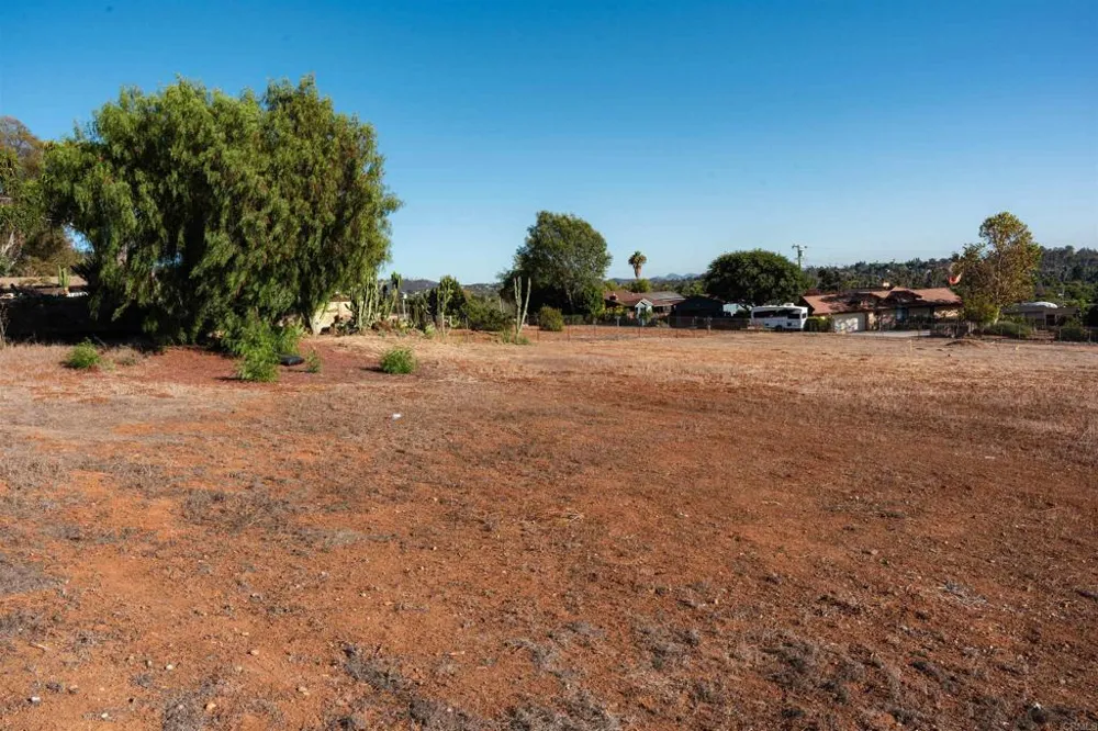 Arcadia Avenue Vista, CA 92084