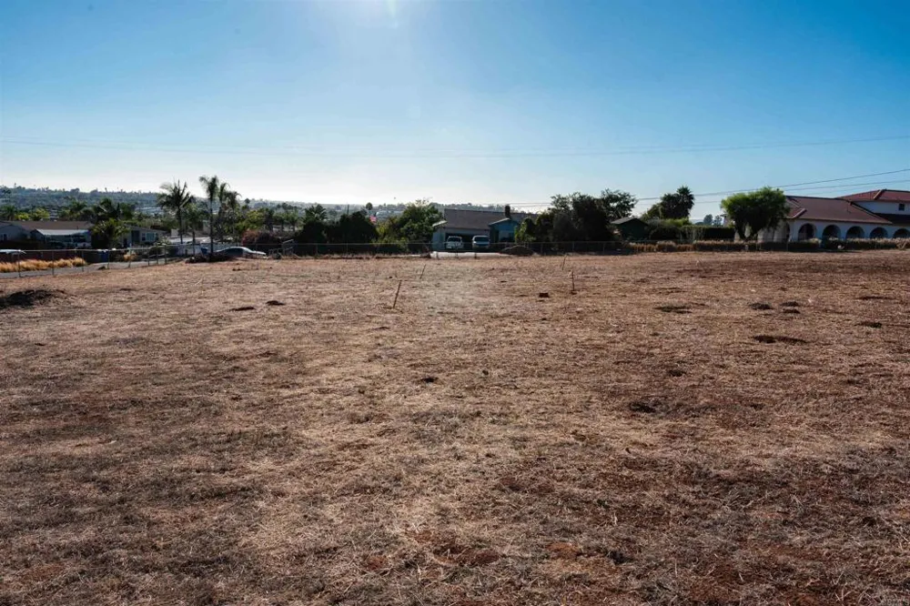 Arcadia Avenue Vista, CA 92084