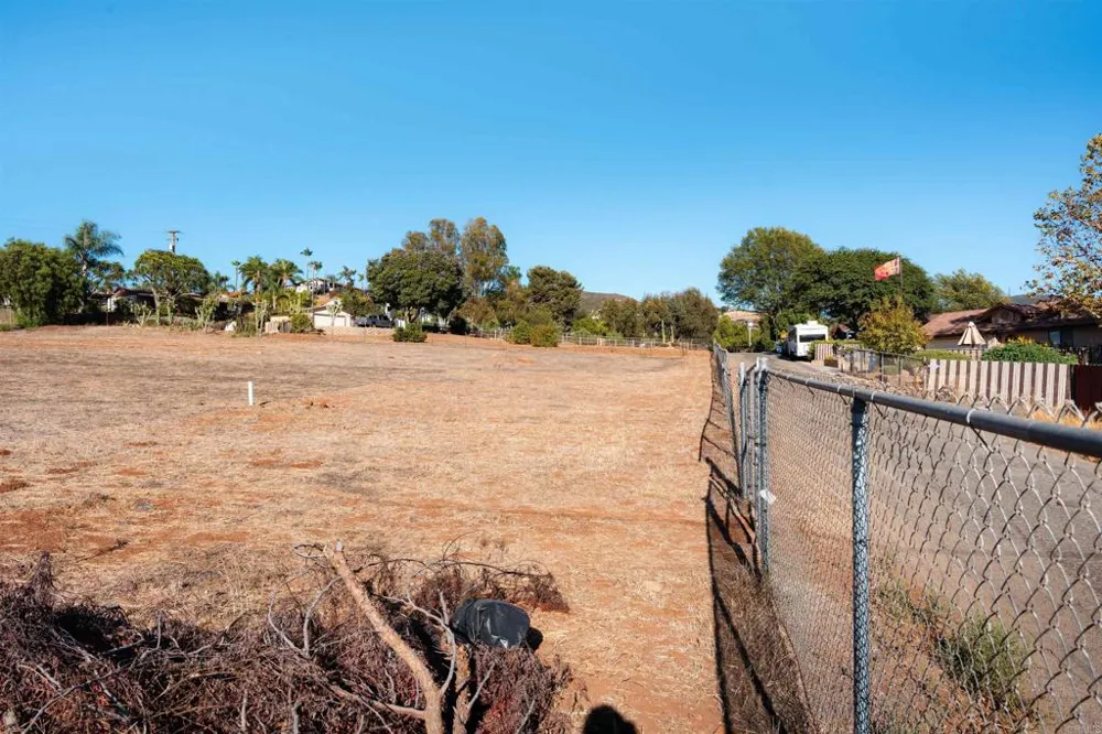 Arcadia Avenue Vista, CA 92084