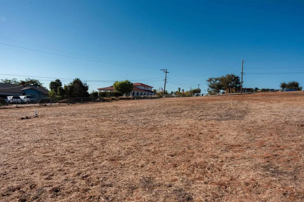 Arcadia Avenue Vista, CA 92084