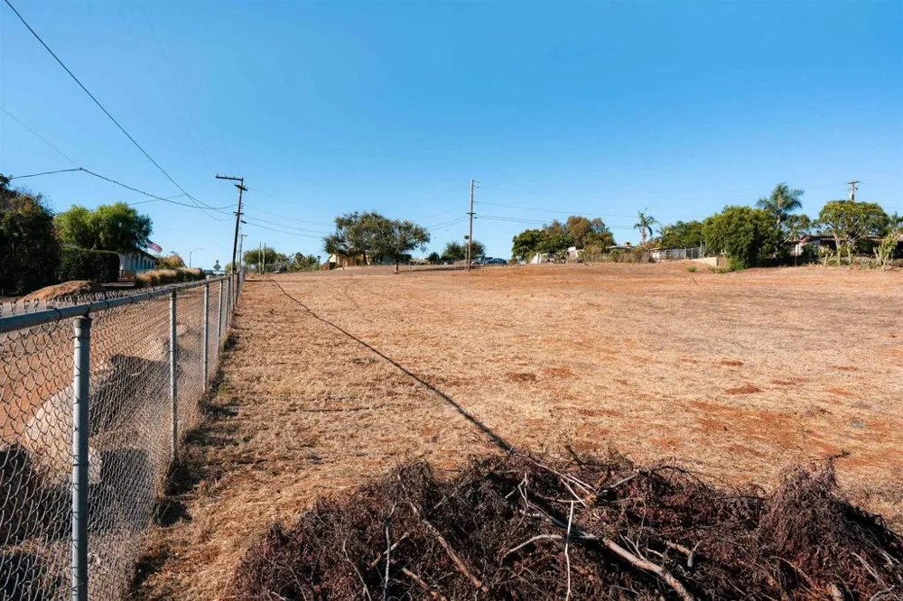 Arcadia Avenue Vista, CA 92084