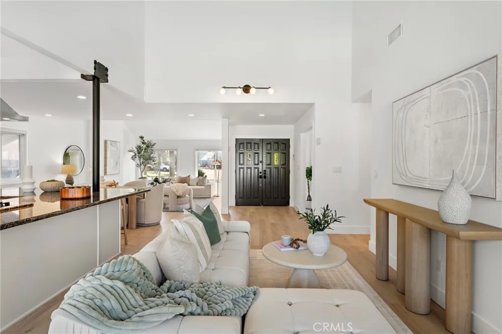 21902 Summerwind Lane Huntington Beach, CA 92646