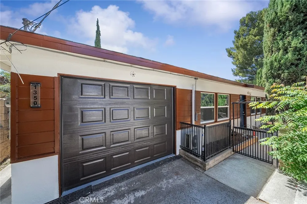 1350 East Hillcrest Drive Thousand Oaks, CA 91362