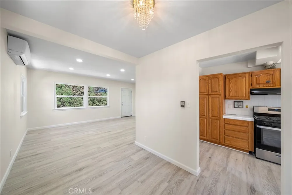 1350 East Hillcrest Drive Thousand Oaks, CA 91362
