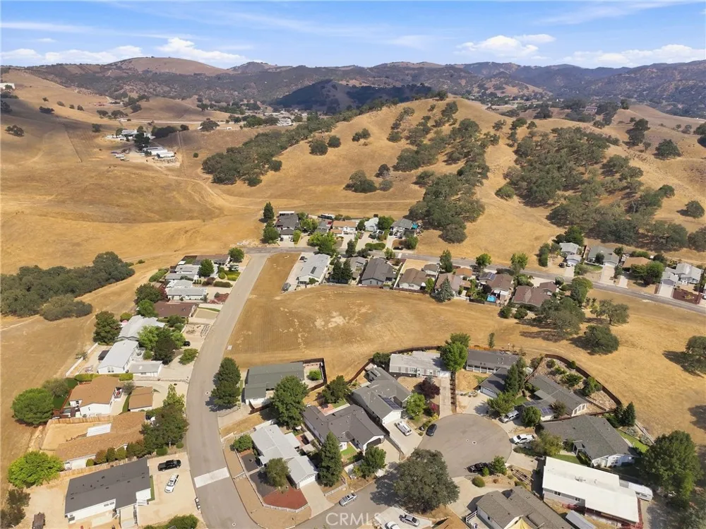 4164 Hackney Paso Robles, CA 93446