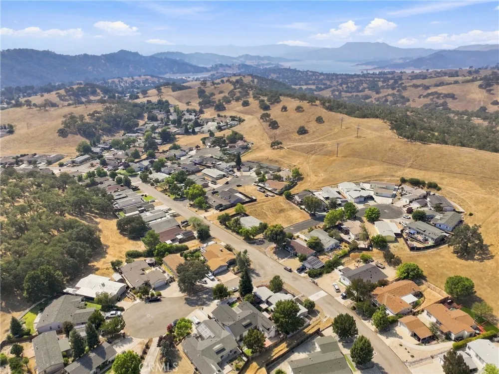 4164 Hackney Paso Robles, CA 93446