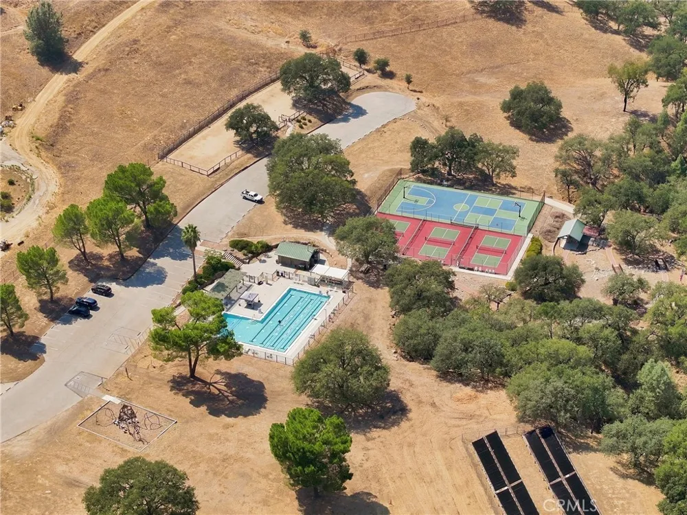 4164 Hackney Paso Robles, CA 93446