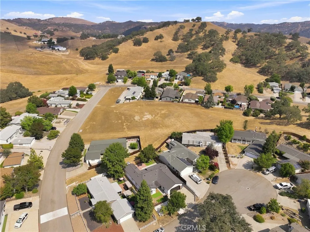 4164 Hackney Paso Robles, CA 93446