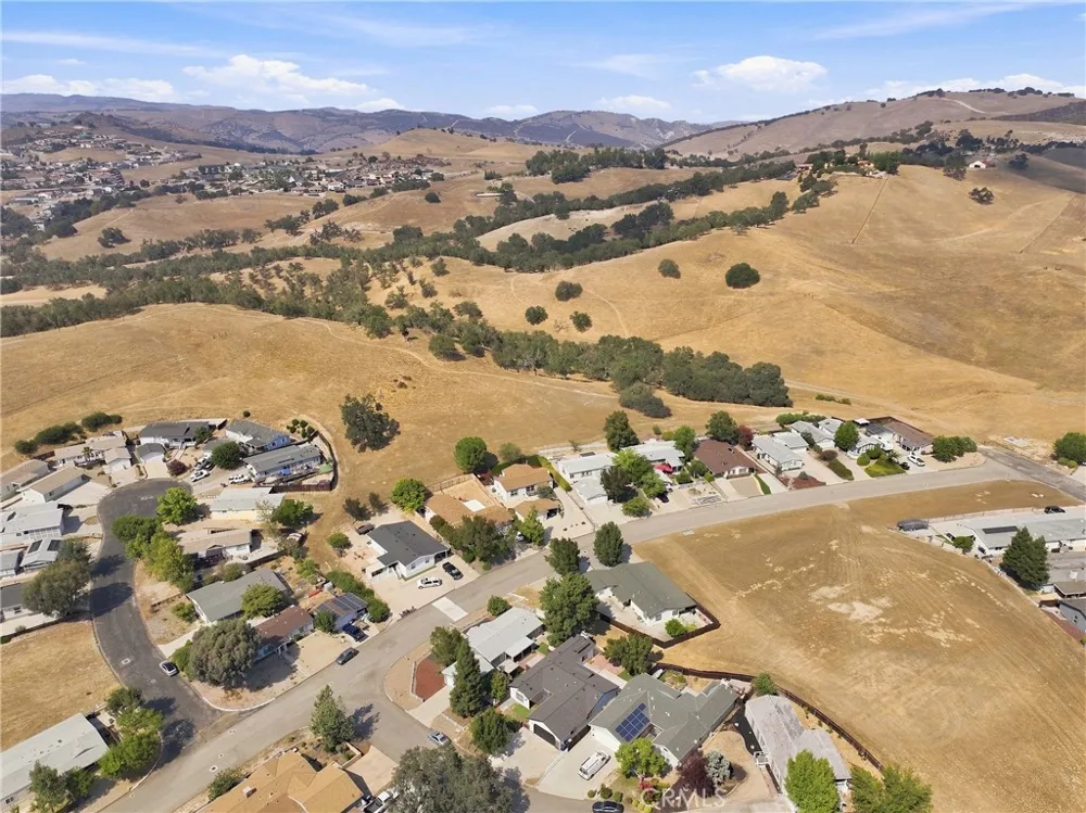 4164 Hackney Paso Robles, CA 93446