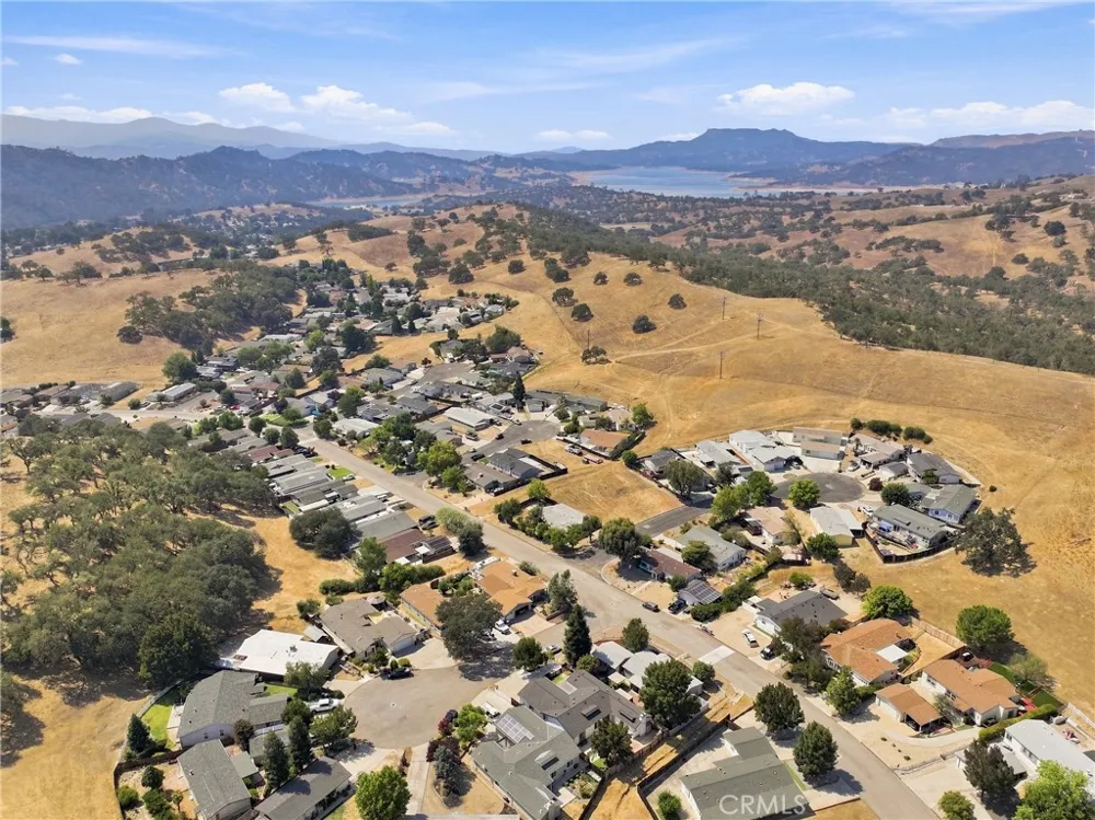 4164 Hackney Paso Robles, CA 93446