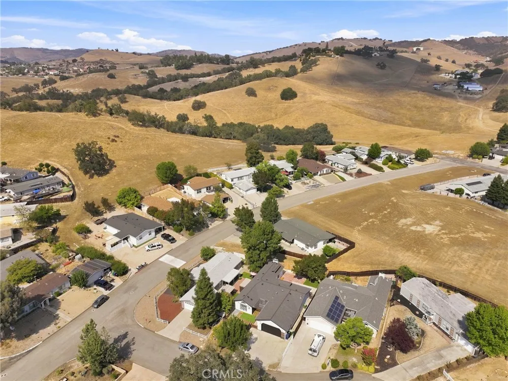 4164 Hackney Paso Robles, CA 93446