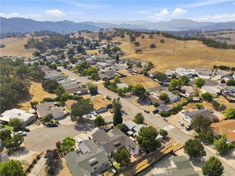 4164 Hackney Paso Robles, CA 93446