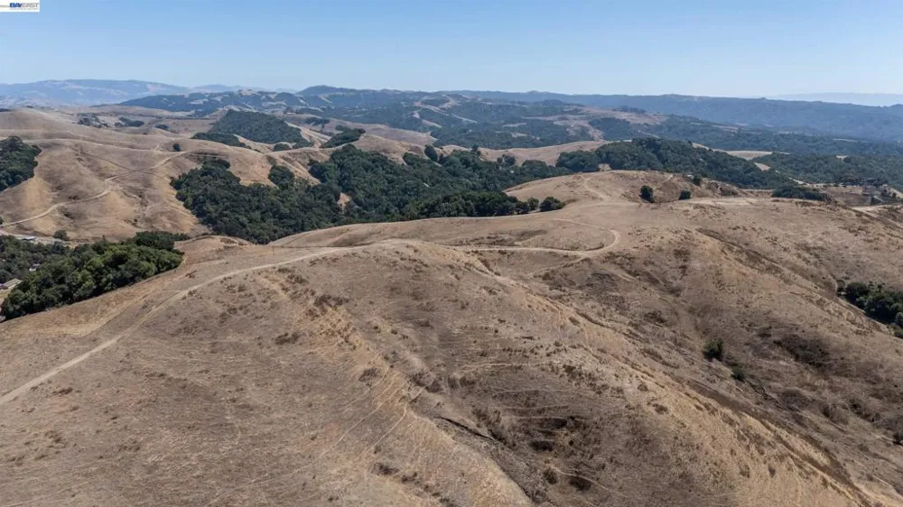 21479 Eden Canyon Rd Castro Valley, CA 94552