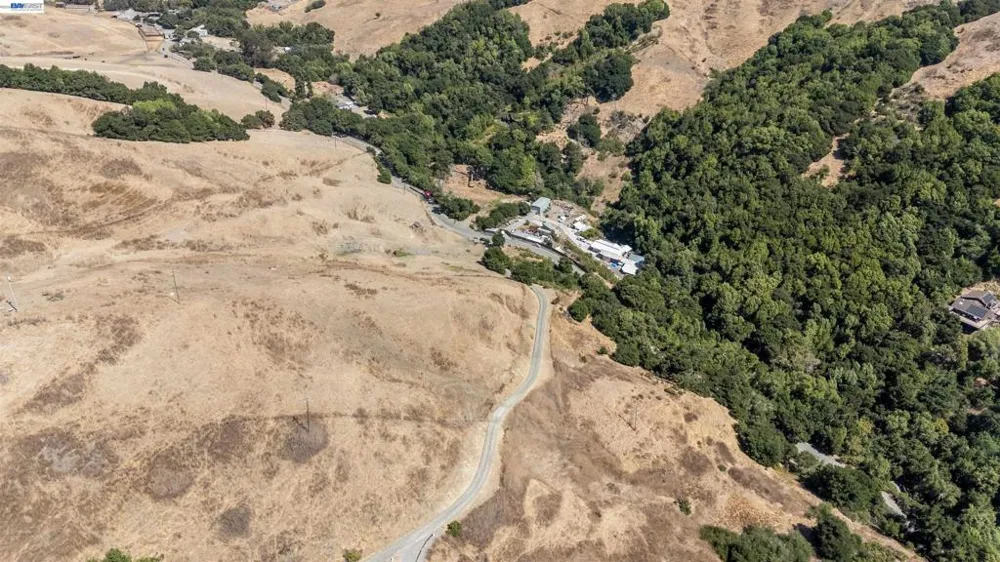 21479 Eden Canyon Rd Castro Valley, CA 94552