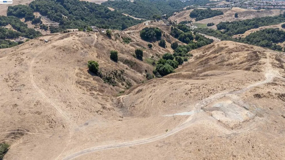 21479 Eden Canyon Rd Castro Valley, CA 94552