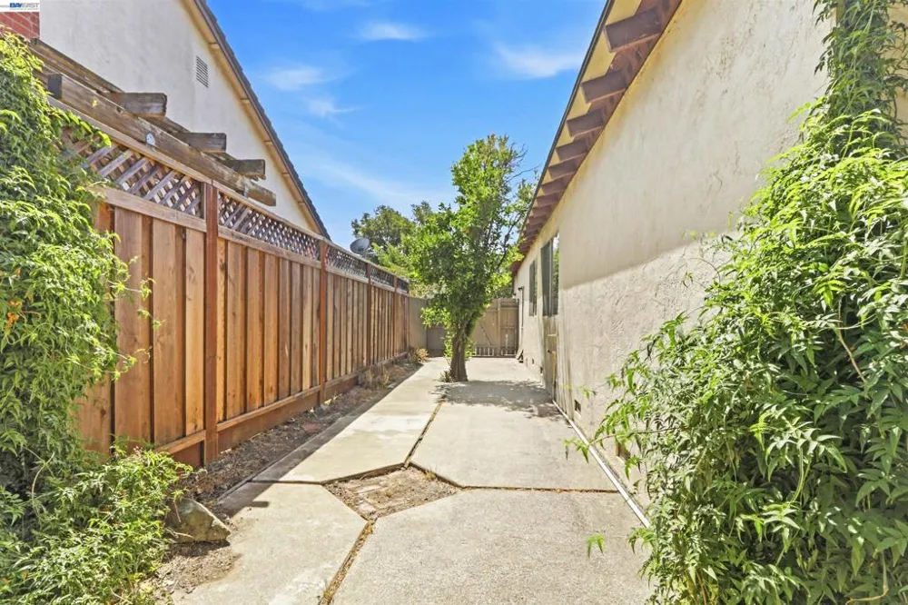 35278 Cornwall Pl Newark, CA 94560