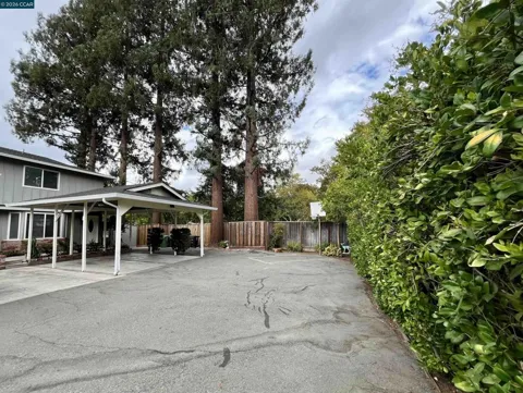 218 El Dorado Ave
