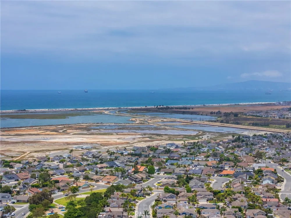 17661 Still Harbor Huntington Beach, CA 92647