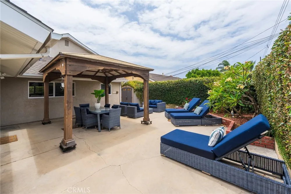 17661 Still Harbor Huntington Beach, CA 92647