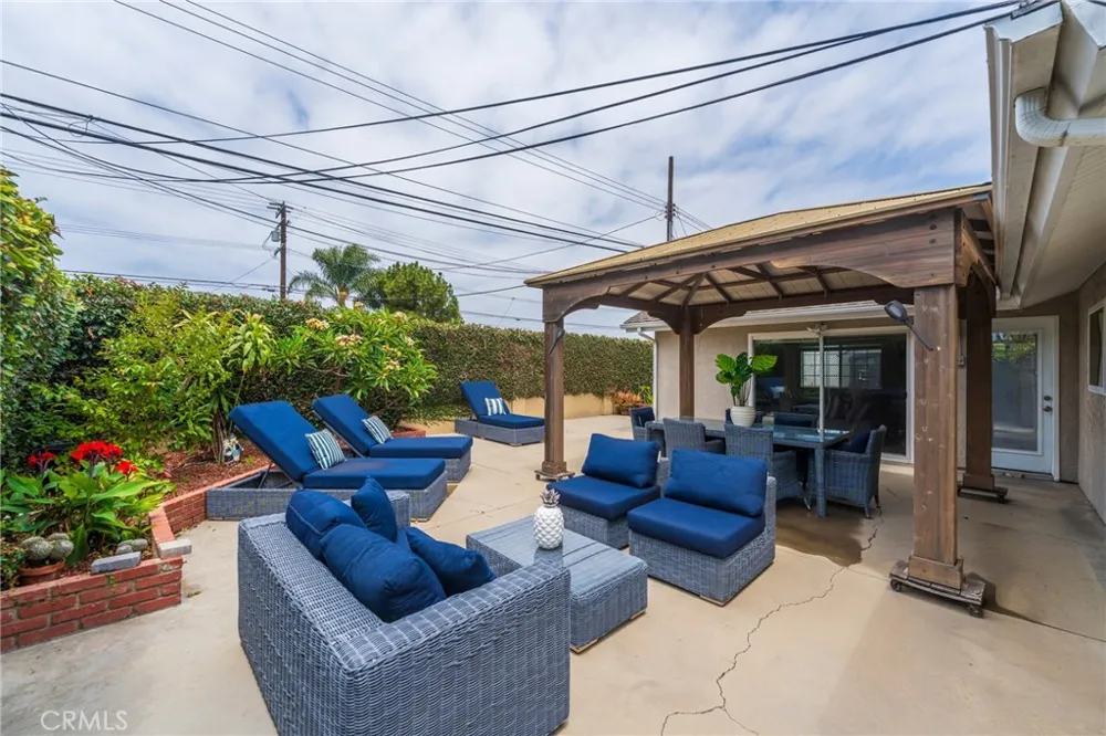 17661 Still Harbor Huntington Beach, CA 92647